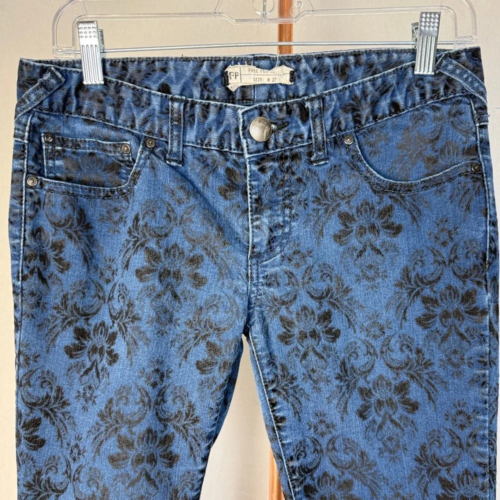 Free People Womens‎ Size 27 Floral Damask Print Jeans Denim Blue Black